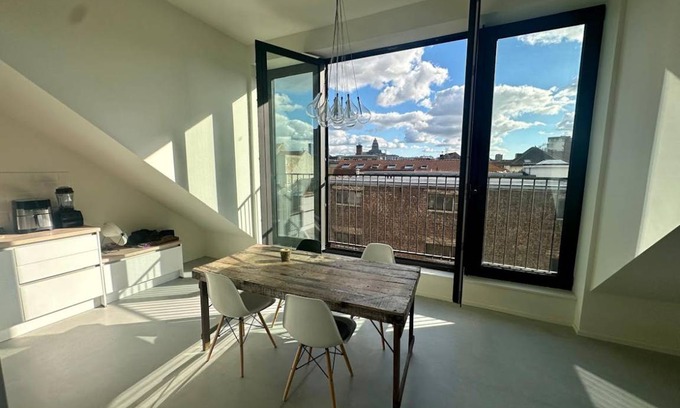 Anneessens Apartment | 116 m² Apartment ∙ 2 bedrooms ∙ 2 guests