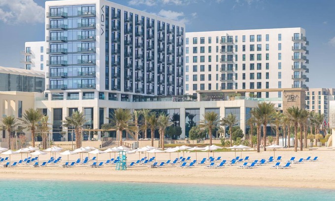 Muharraq Hotel | 117 m² Hotel ∙ 3 bedrooms ∙ 127 guests