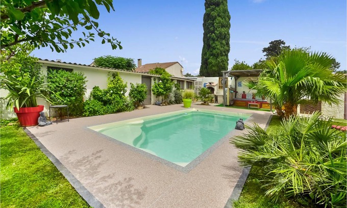 Le Pontet House | 118 m² House ∙ 3 bedrooms ∙ 6 guests