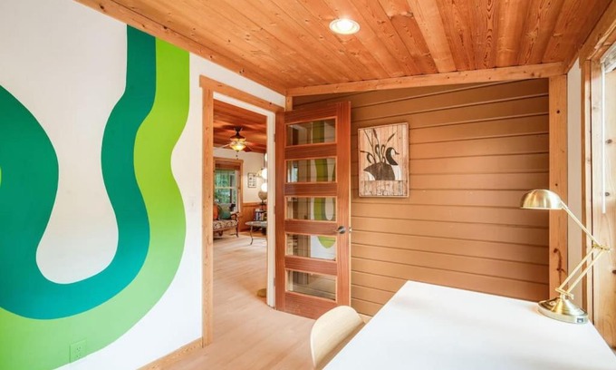 Fall City House | 118 - The Willow Tree Bungalow