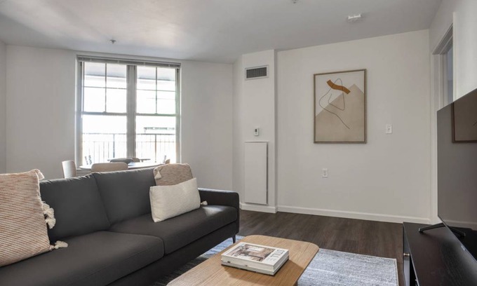 Central Square Apartment | 119 m² Apartment ∙ 2 bedrooms ∙ 4 guests