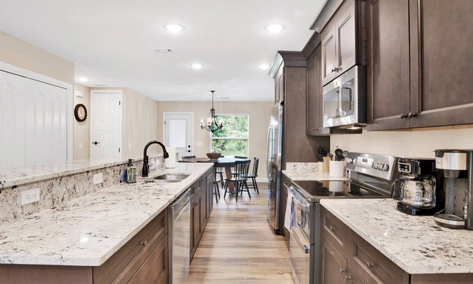 Florida Panhandle House | 11th Ave Country Sage Cottage