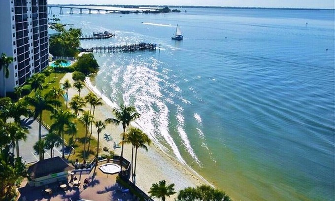 Punta Rassa Condo | 11TH FLOOR, SANIBEL HARBOUR TOWER PRIVATE BEACH UPGRADED