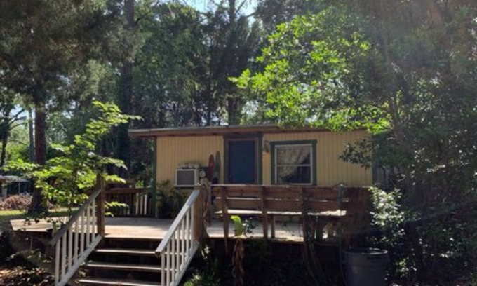 Inglis Cabin | 12) Writer's Cottage