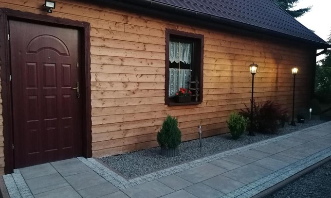 Dwikozy House | 120-letnia chatka drewniana