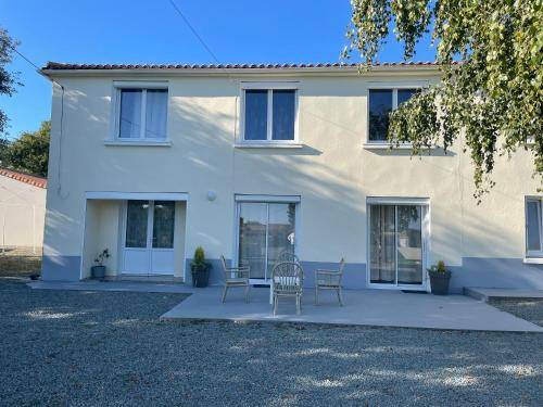 La Meilleraie-Tillay House | 120 m² House ∙ 3 bedrooms ∙ 10 guests