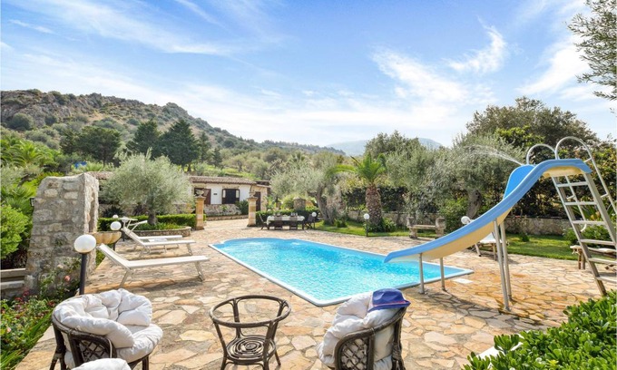 Termini Imerese House | 120 m² House ∙ 3 bedrooms ∙ 6 guests