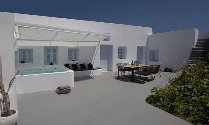 Megalochori House | 120 m² House ∙ 2 bedrooms ∙ 6 guests