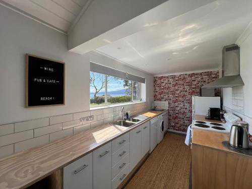 Alonnah House | 120 m² House ∙ 3 bedrooms ∙ 9 guests