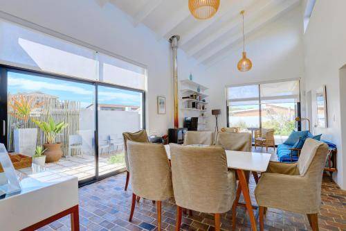 Wilderness Beach House | 120 m² House ∙ 3 bedrooms ∙ 6 guests
