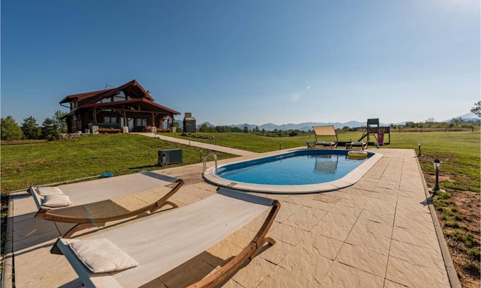 Lovinac House | 123 m² House ∙ 3 bedrooms ∙ 6 guests