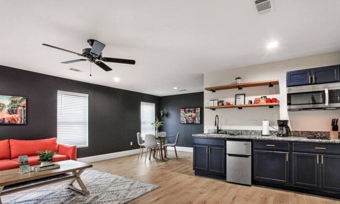 Arabi Apartment | 1234 Mehle Street · Lovely 1 bedroom unit with free parking on premise