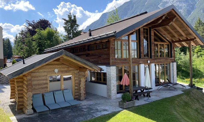 Weidach Ski Chalet | 125 m² Chalet ∙ 3 bedrooms ∙ 6 guests