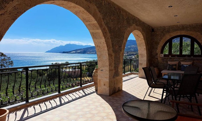 Keratokambos House | 125 m² House ∙ 2 bedrooms ∙ 4 guests