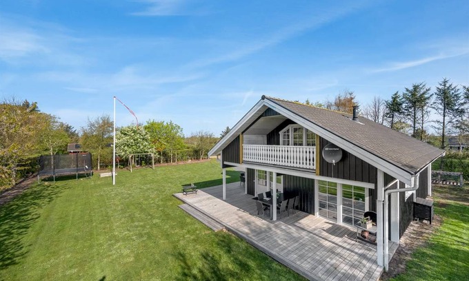 Skaven Strand House | 125 m² House ∙ 4 bedrooms ∙ 8 guests
