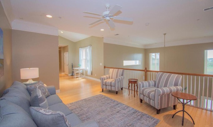 Saint Helena Island House | 125 Ocean Creek Blvd