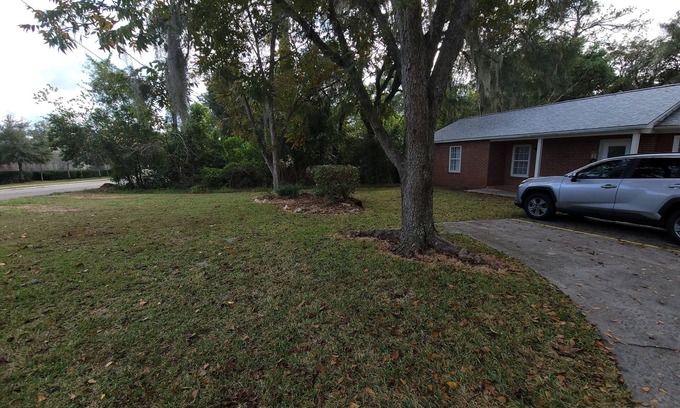 Tallahassee House | 126-House (10BR): a renovated duplex near FSU