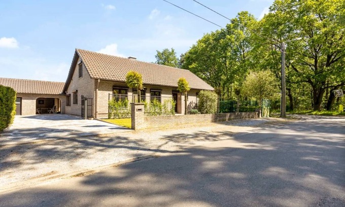 Houthalen-Helchteren House | 126 m² House ∙ 3 bedrooms ∙ 8 guests