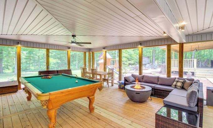 Henagar House | 13 Mi to Guntersville Lake: Henagar Gem w/Hot Tub