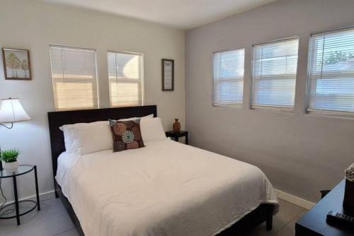 Garfield Apartment | 13 Pl Right - Renovated-APT-Downtown-Phoenix-Beautiful Patio