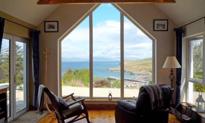 Kells House | 130 m² Bungalow ∙ 3 bedrooms ∙ 5 guests