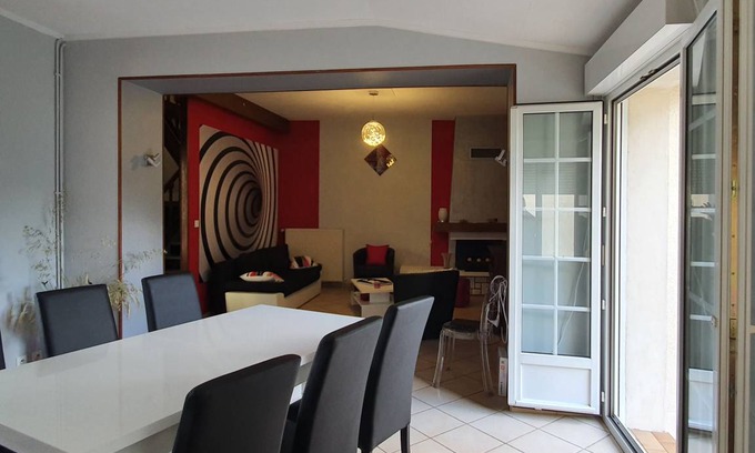 Sivry-sur-Meuse Cottage | 130 m² Cabin ∙ 3 bedrooms ∙ 6 guests