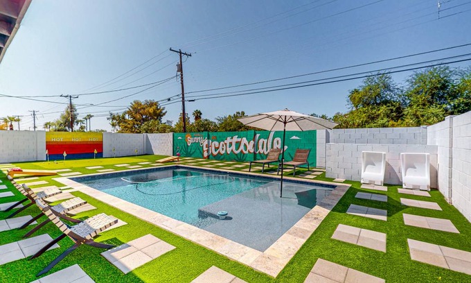 McDowell Parkway House | 130 m² House ∙ 3 bedrooms ∙ 9 guests