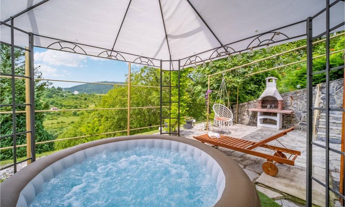 Jastrebarsko House | 130 m² House ∙ 2 bedrooms ∙ 8 guests
