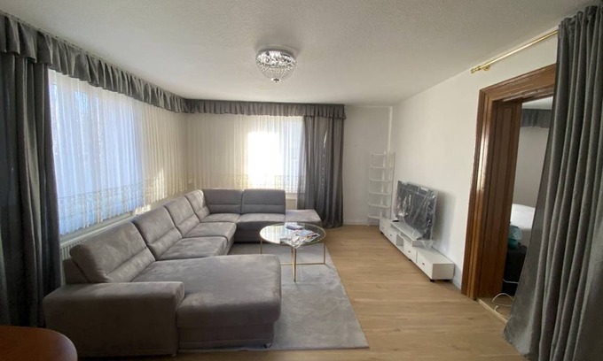 Falkensee House | 130 m² House ∙ 4 bedrooms ∙ 6 guests