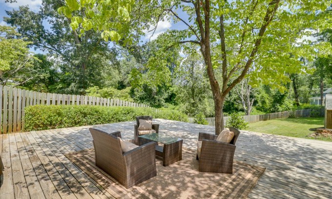 Fry's Spring House | 130 m² House ∙ 4 bedrooms ∙ 8 guests
