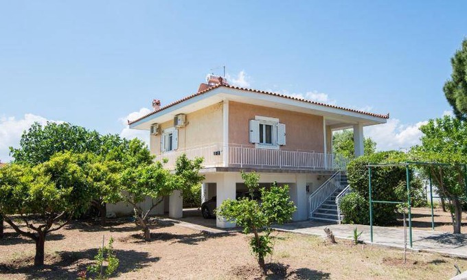 Eretria House | 130 m² House ∙ 5 bedrooms ∙ 6 guests