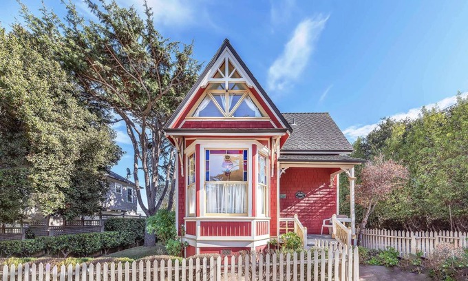 Pacific Grove House | 130 m² House ∙ 3 bedrooms ∙ 6 guests