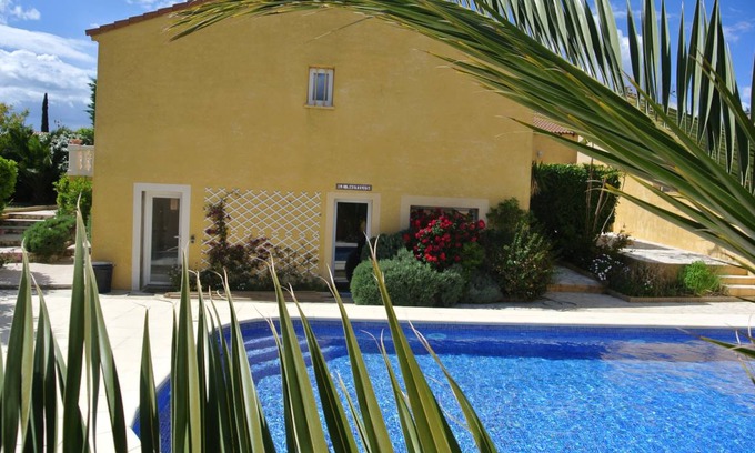 Sausset-les-Pins Villa | 130 m² Villa ∙ 5 bedrooms ∙ 12 guests