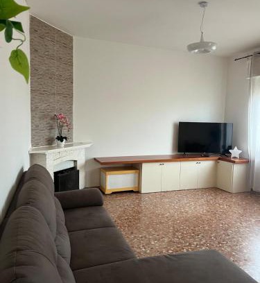 San Benedetto del Tronto Apartment | 130m, 2 bagni, aria condizionata, bici