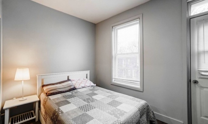 De Lorimier Apartment | #131 - Lovely Open Concept unit in Plateau Mont-Royal