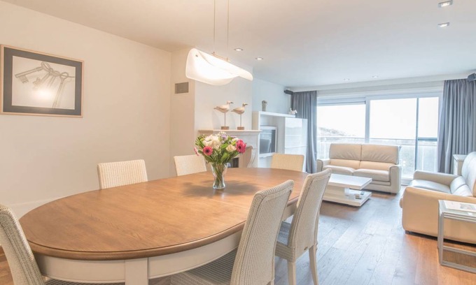Bredene Apartment | 135 m² Apartment ∙ 3 bedrooms ∙ 5 guests