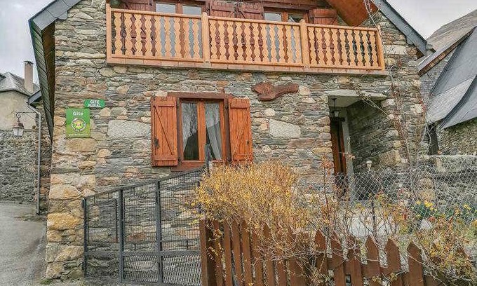Cires House | 135 m² Gîte ∙ 3 bedrooms ∙ 6 guests