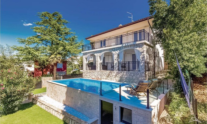 Njivice House | 136 m² House ∙ 3 bedrooms ∙ 6 guests