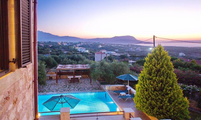 Kokkinon Khorion Villa | 136 m² Villa ∙ 3 bedrooms ∙ 7 guests