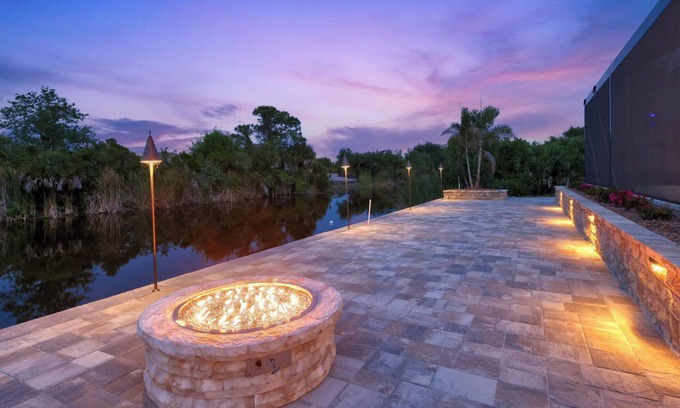 South Gulf Cove House | 13622 Begonia Circle