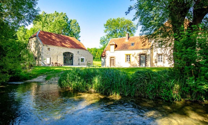 Jully-sur-Sarce House | 139 m² Gîte ∙ 2 bedrooms ∙ 5 guests