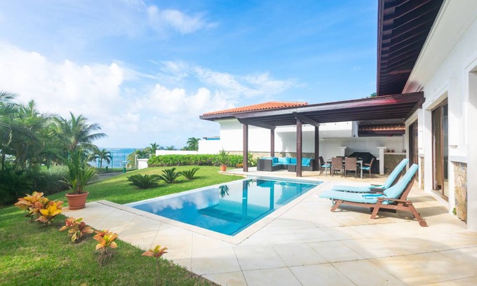 Pristine Bay House | 139 m² House ∙ 3 bedrooms ∙ 8 guests