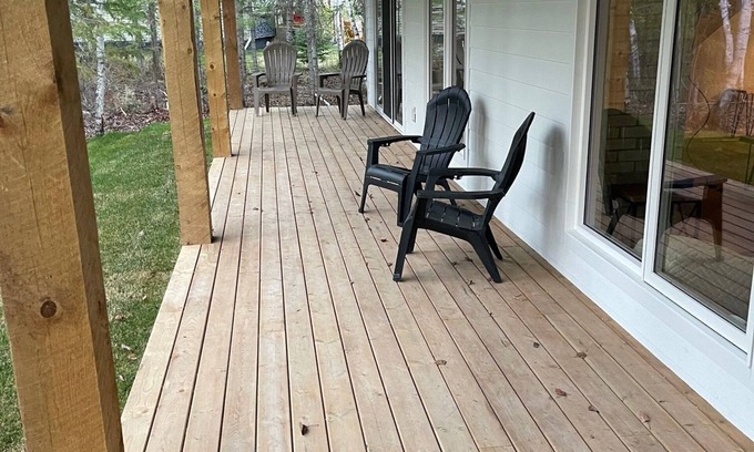 Lac du Bonnet Cottage | 13th Fairway Granite Hills, Poker Table & Fooseball, Large covered outdoor deck