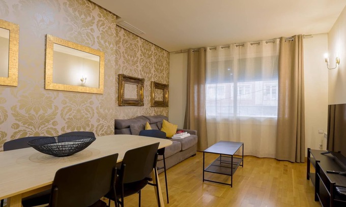 Sant Gervasi – la Bonanova Apartment | 14. Gold Small Apartment