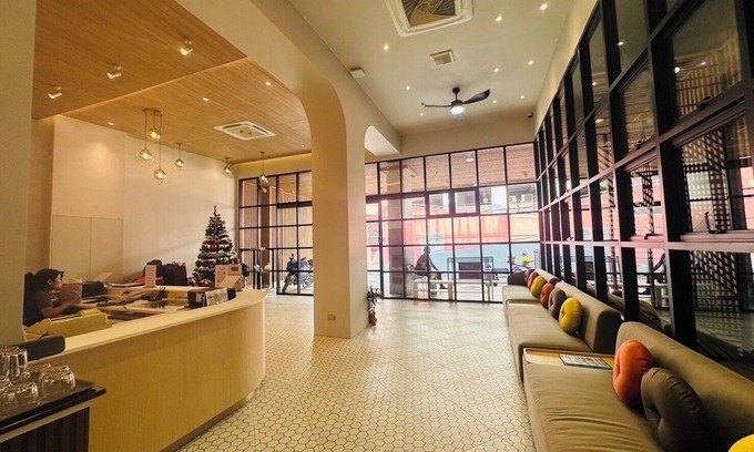 Khlong San Hotel | 14 Sathorn hotel