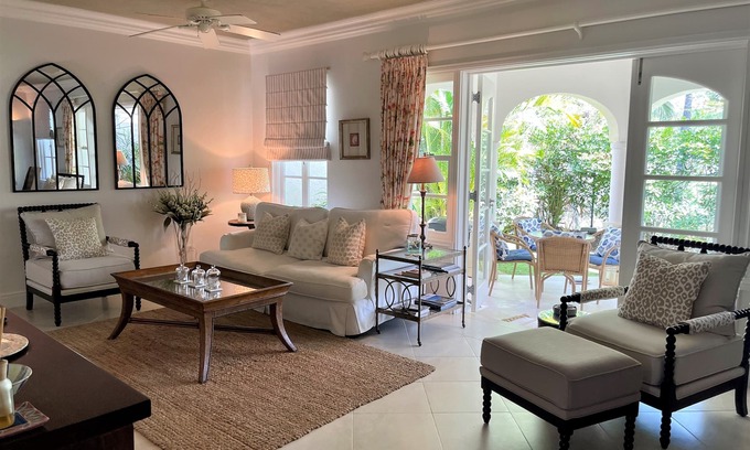 Sandy Lane House | 14 The Falls. Sandy Lane area with 24hr security, pool gym