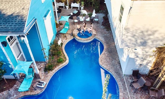 Bywater Apartment | 140 m² Apartment ∙ 5 bedrooms ∙ 11 guests