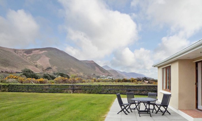 Glenbeigh House | 140 m² Bungalow ∙ 4 bedrooms ∙ 8 guests