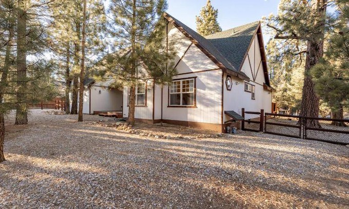 Woodlands House | 140 m² House ∙ 3 bedrooms ∙ 6 guests