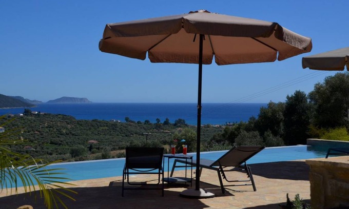 Pylos-Nestoras House | 140 m² House ∙ 3 bedrooms ∙ 6 guests